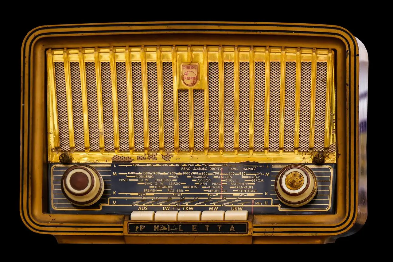 qui a inventé la radio ?